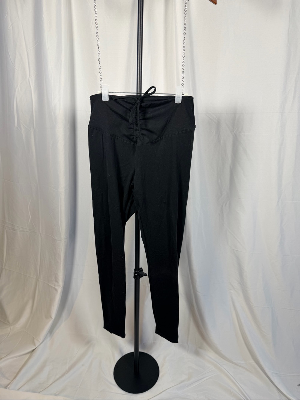 Victoria’s Secret PINK Adjustable Tie Waist Legging